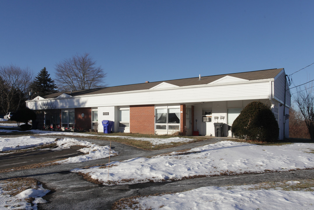 Enfield Manor in Enfield, CT - Building Photo