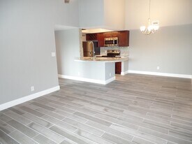 5654 Rock Island Rd in Tamarac, FL - Building Photo