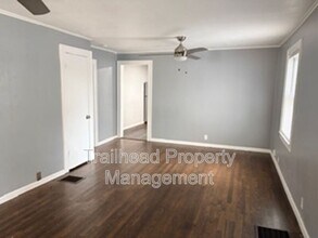 2911 N Walnut St in Avondale, MO - Building Photo - Building Photo