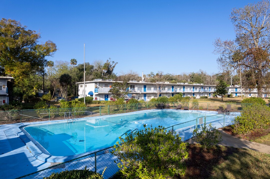 Park Apartments in Daytona Beach, FL - Building Photo