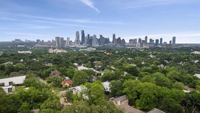 1707 Kerr St in Austin, TX - Foto de edificio - Building Photo