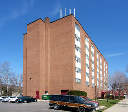 South High-Rise in Carbondale, PA - Building Photo - Building Photo