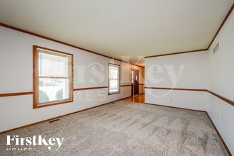 3217 Yale Blvd in St. Charles, MO - Building Photo - Building Photo