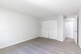Woodgate Apartments in Enfield, CT - Building Photo - Interior Photo