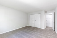 Woodgate Apartments in Enfield, CT - Foto de edificio - Interior Photo