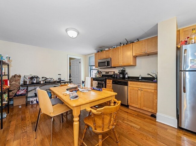 44 Hillside St, Unit 1 in Boston, MA - Building Photo - Building Photo