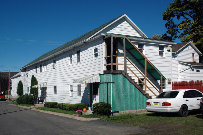 52 Plymouth St in Wilkes-Barre, PA - Foto de edificio - Building Photo