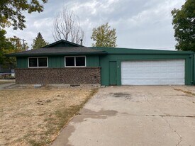 8913 Circle Dr in Westminster, CO - Building Photo