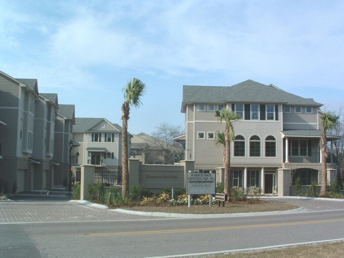 12 Courtyard Cmn in Hilton Head Island, SC - Building Photo