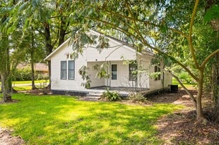 212 Shannon St in Boyce, LA - Building Photo