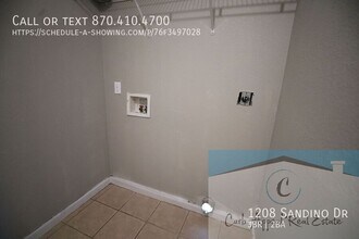 1208 Sandino Dr in Jonesboro, AR - Foto de edificio - Building Photo