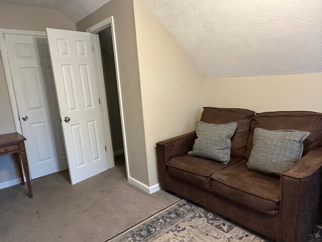 207 Vineyard Rd in Elizabethtown, KY - Foto de edificio - Building Photo