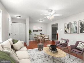 9075 N Laurel Rd in Laurel, MD - Building Photo - Building Photo