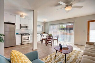 1543 Stanford St in Santa Monica, CA - Building Photo