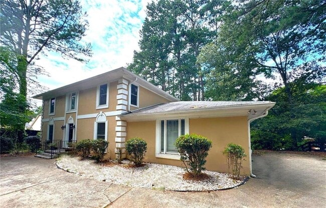 property at 5338 Roberts Dr