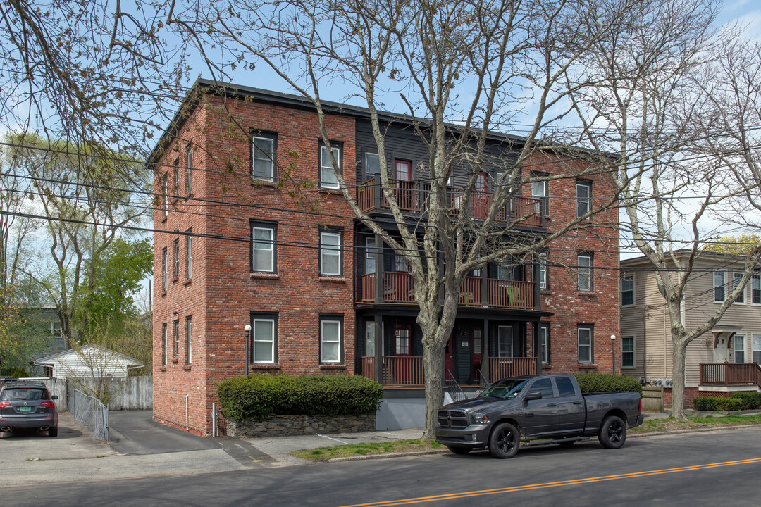 3 Bay View Ave in Bristol, RI - Building Photo