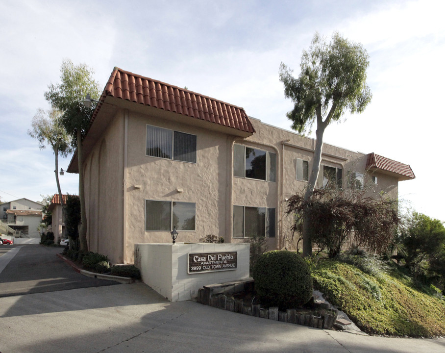 Casa del Pueblo in San Diego, CA - Building Photo