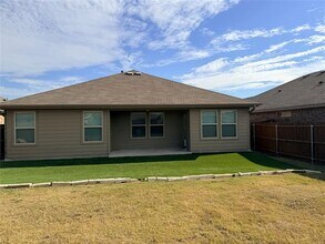 16609 Milwaukee St in Justin, TX - Building Photo - Building Photo