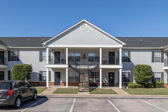 Addison Place Apartments in Fort Smith, AR - Building Photo - Building Photo