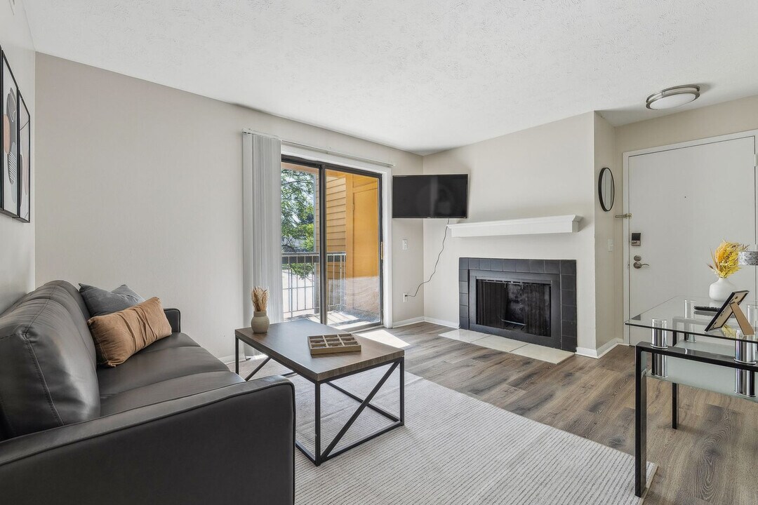 8208 Caribou Trail in Columbus, OH - Building Photo
