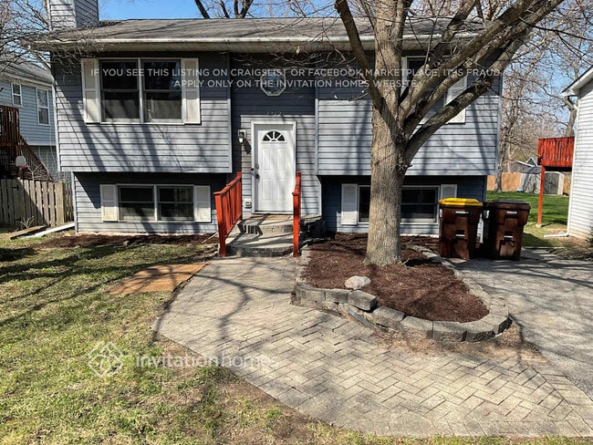 property at 1712 Blue Island Dr