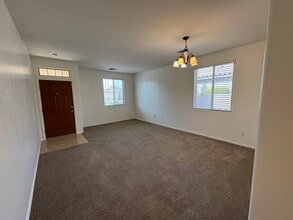 17684 W Desert Bloom St in Goodyear, AZ - Building Photo - Building Photo