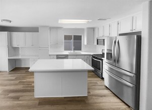 758 Hillview St in Beaumont, CA - Building Photo - Building Photo