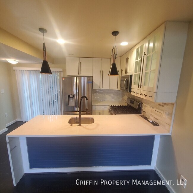 302 63rd St NE in Washington, DC - Building Photo - Building Photo