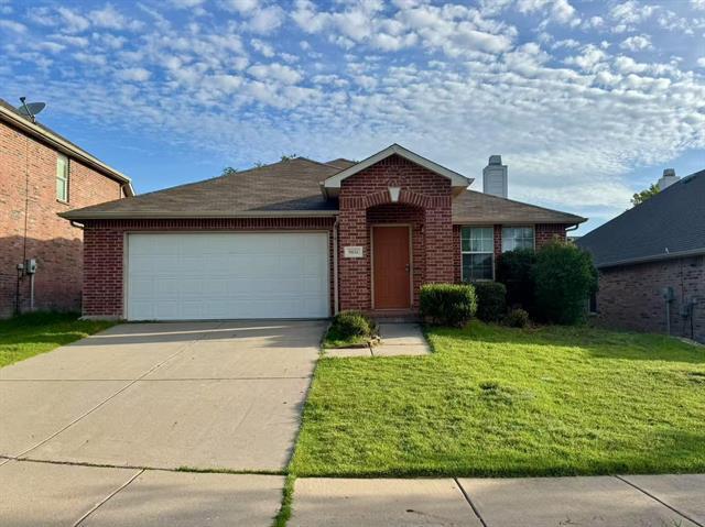 9832 Dartmouth Dr in Frisco, TX - Building Photo