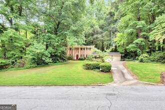 3048 Duke of Gloucester St in East Point, GA - Building Photo - Building Photo