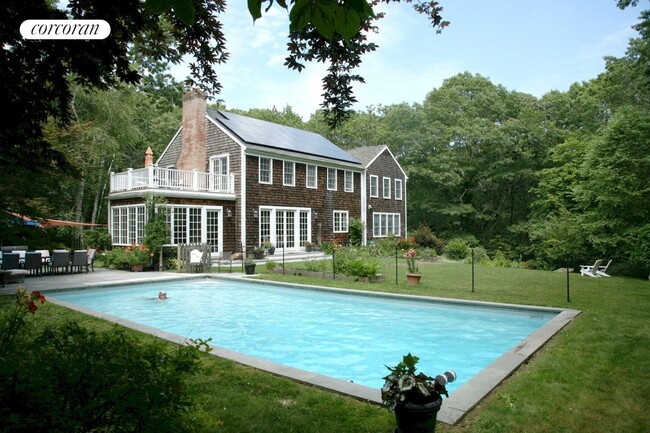 7 Bridge Hill Ln in Bridgehampton, NY - Foto de edificio - Building Photo