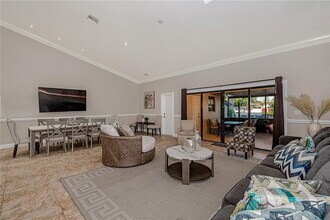 4732 SW 35th Ave in Fort Lauderdale, FL - Building Photo - Building Photo