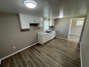 2345 Little Pocket Rd in Dallas, TX - Building Photo - Building Photo