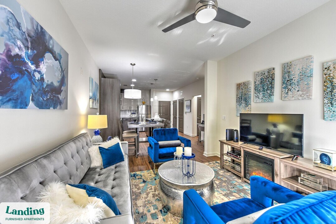 2439 Casona Ln in Melbourne, FL - Building Photo