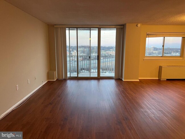 property at 1225 Martha Custis Dr