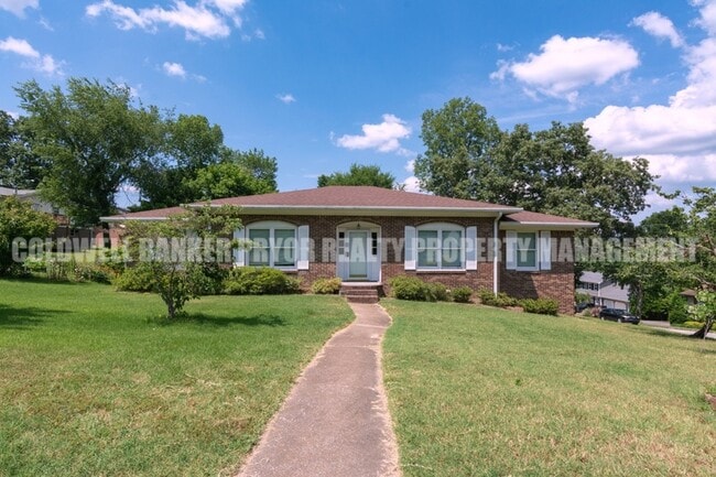 211 Sandpiper Ln in Chattanooga, TN - Building Photo - Building Photo