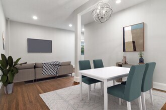 69 Park Dr, Unit 8 in Boston, MA - Foto de edificio - Building Photo