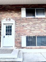 111 Center St in Clearfield, UT - Building Photo