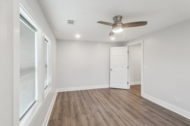 502 W 48th St in Savannah, GA - Building Photo - Building Photo
