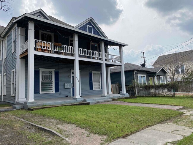 410 E Carson St in San Antonio, TX - Building Photo - Building Photo