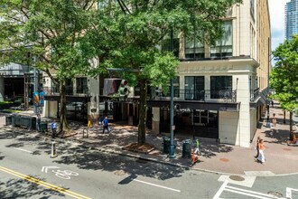 127 N Tryon St in Charlotte, NC - Building Photo - Building Photo