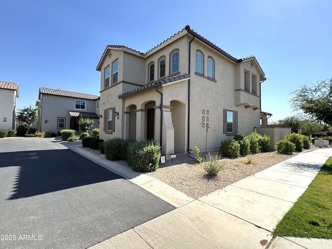 property at 9903 E Tillman Ave