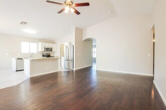 18190 N 89th Ln in Peoria, AZ - Building Photo - Building Photo