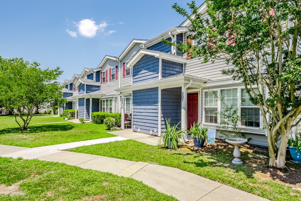 Blue Ridge Apartments in Greenville, NC