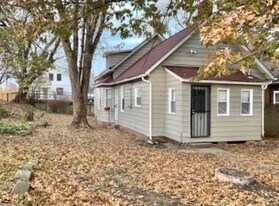 1941 W 77th St in Cleveland, OH - Building Photo