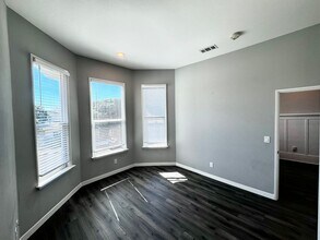 2846 E 9th St in Oakland, CA - Building Photo - Building Photo