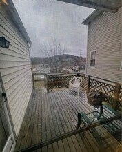 611 N 3rd St, Unit Apt B in Jeannette, PA - Building Photo - Building Photo