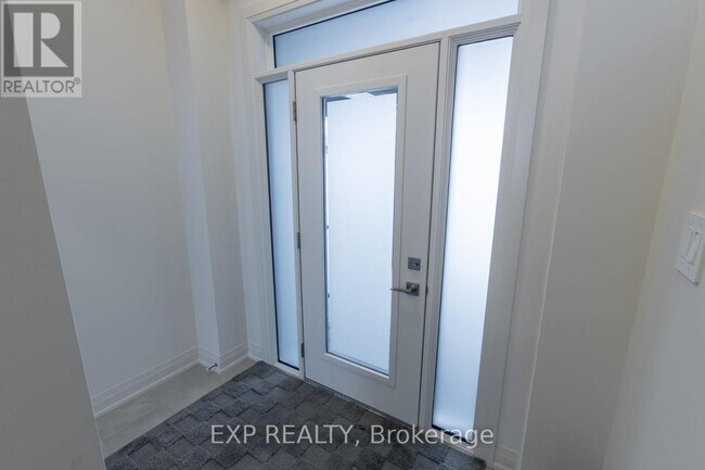 26 Stockholm Rd in Barrie, ON - Building Photo - Building Photo