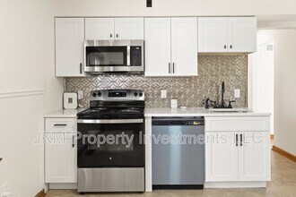 135 St Maurice Ln in Florissant, MO - Building Photo - Building Photo