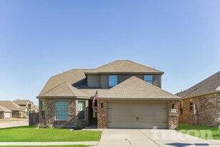 13617 Lansman Dr in Crowley, TX - Building Photo
